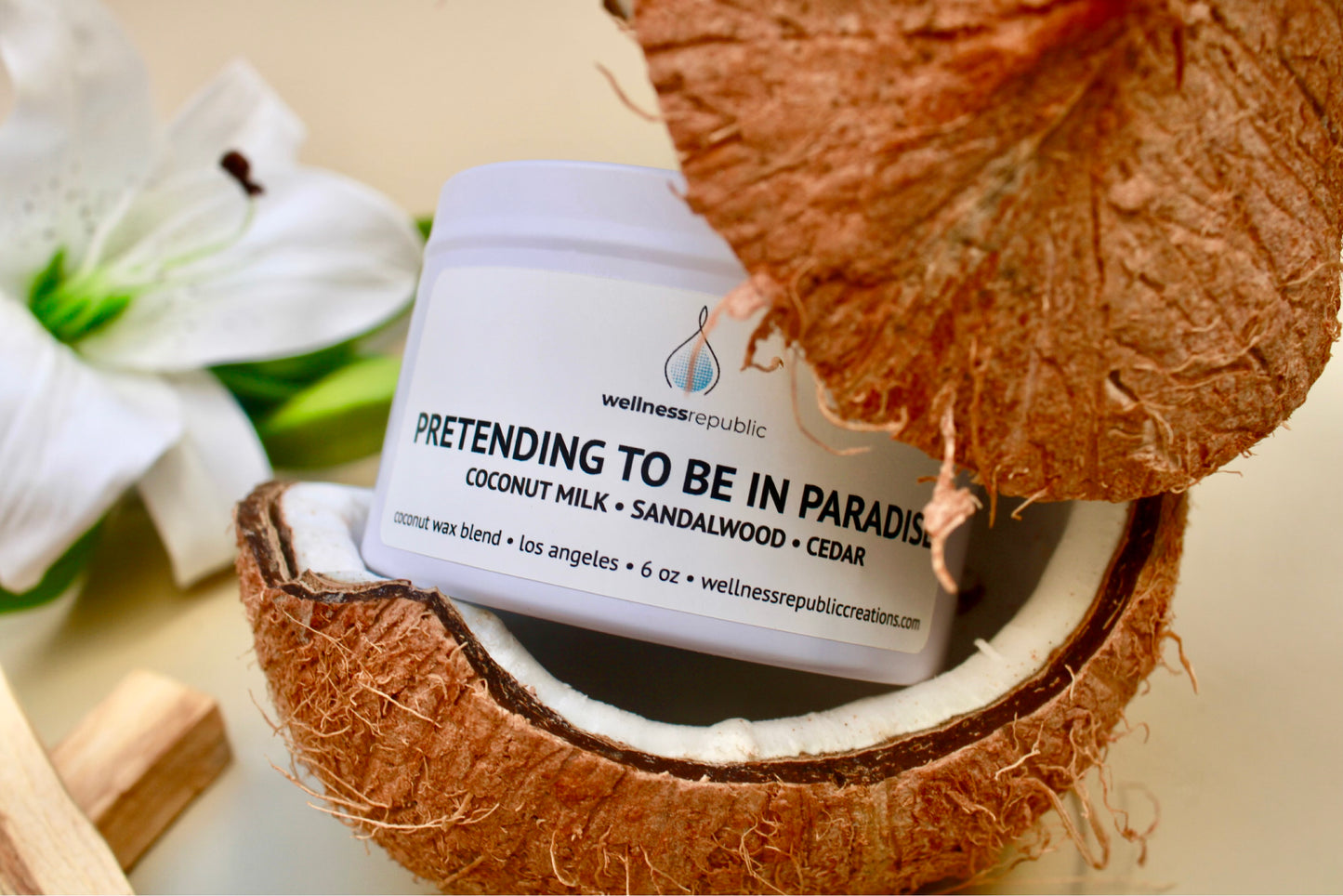 Pretending to be in Paradise Candle